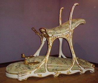 King Edward Sex Chair